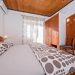 House Predrag Supetarska Draga